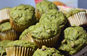 cupcakes kale chips yummy healthy eats tasty scrumptious sweets 